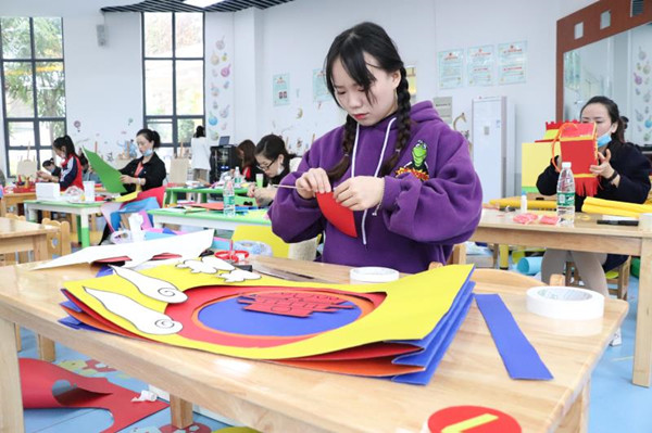 雁峰區(qū)幼兒園“教學(xué)能手”專業(yè)技能競賽在衡陽幼高專附屬幼兒園完美落幕